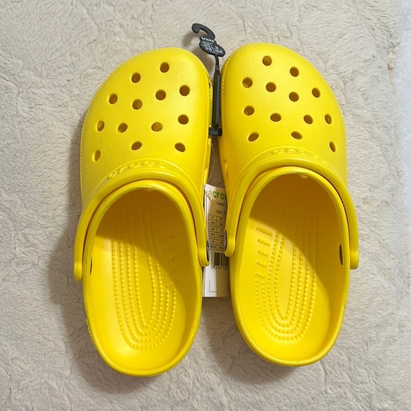 CROCS Shoes - Crocs Clogs Yellow Women’s size 8 NWT